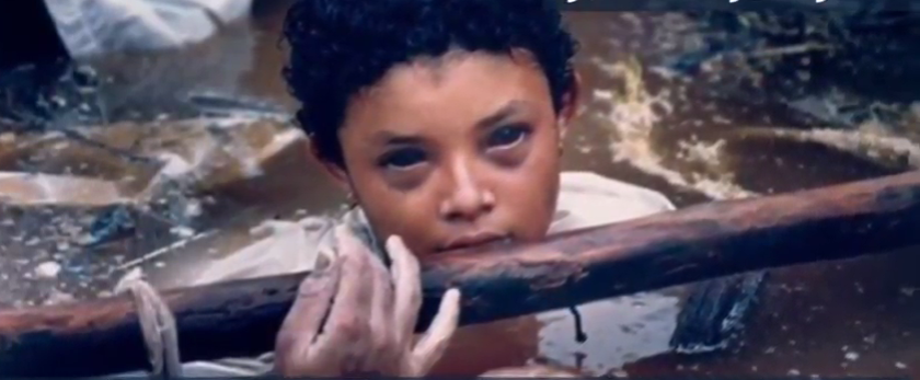 أشهر 10 صور لأطفال هزت ضمير العالم  54